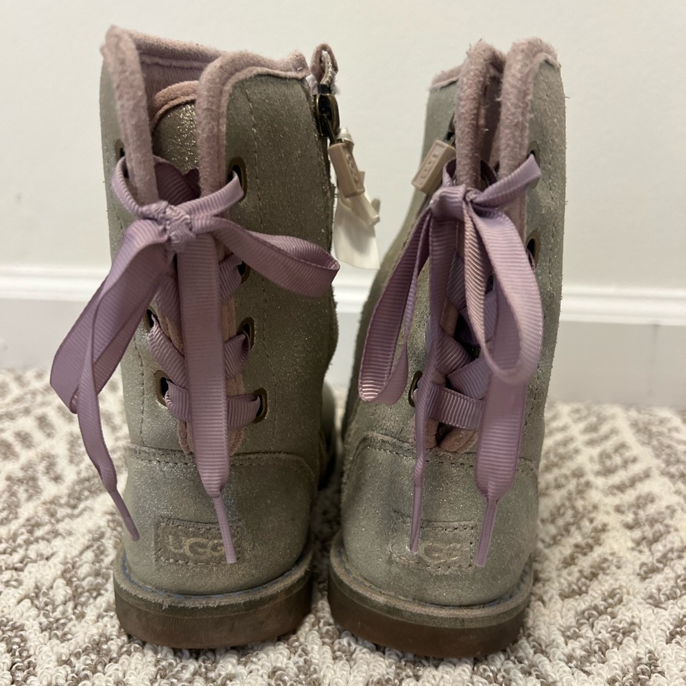 UGG silver boot with lavender bows
